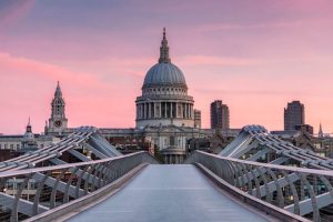 St Pauls Cathedral supplied with new DOOSAN diesel forklift truck