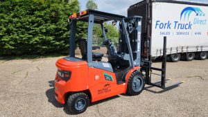 Cargo-Secure-Ltd-Felixstowe-delivery-of-HELI-G2-double-pallet-forklifts