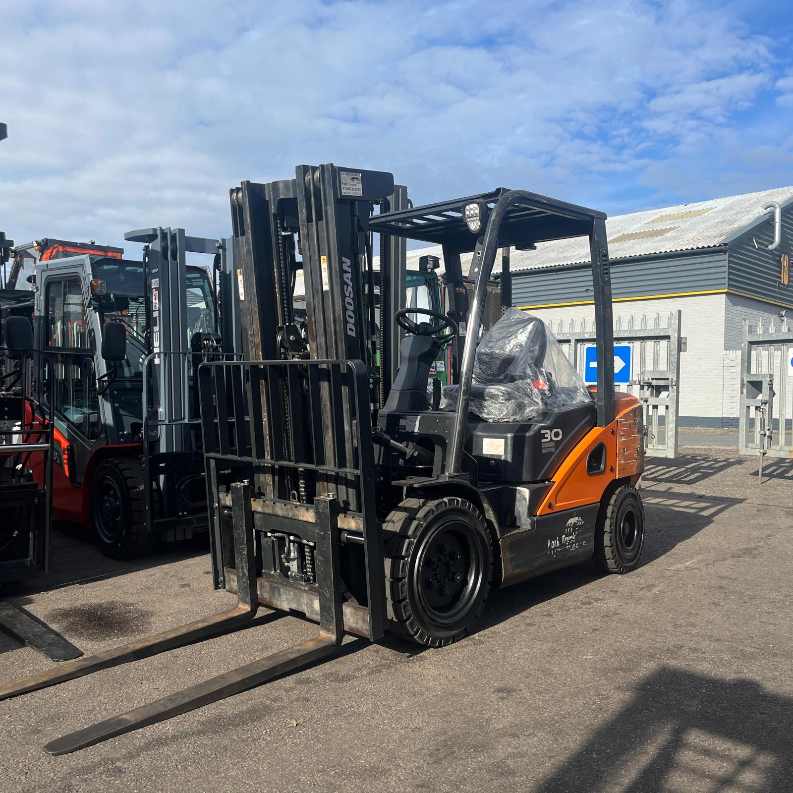 FTD 15794 - DOOSAN D30S-7Y